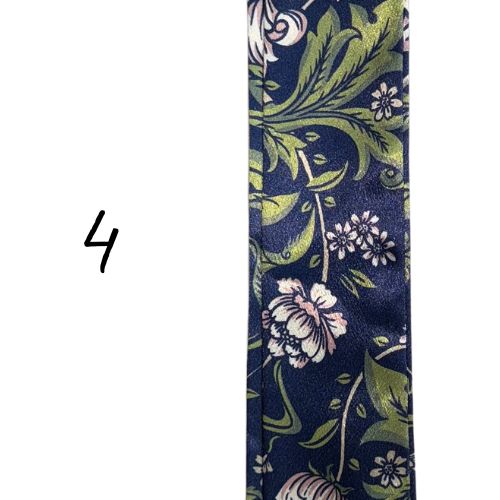 Ribbon Scarf